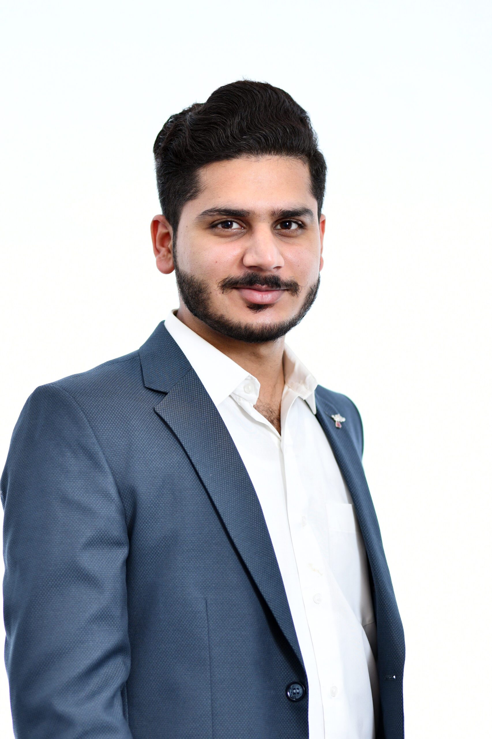 hassan-ali-ceo-of-tek-pinnacles